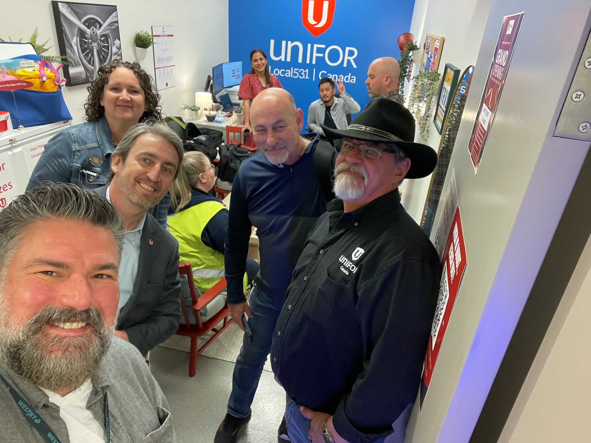 Local 531 President and Secretary Treasurer with Gavin, Guy and Len from Unifor National 